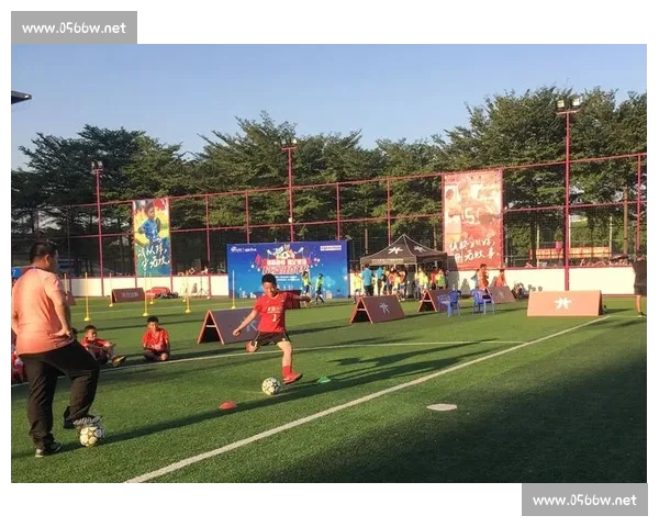 高清足球赛事直播APP下载指南畅享全球赛场精彩即时比分数据分析权威解说 - 副本 (52) - 副本 - 副本 - 副本